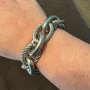 Link stretchy bracelet with accent stones